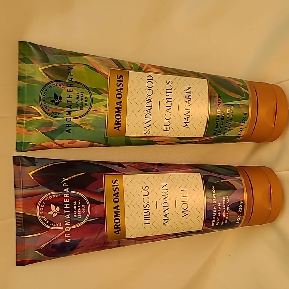 Bath & Body Works Aromatherapy Body Cream lot of 2 Hibiscus & Sandalwood